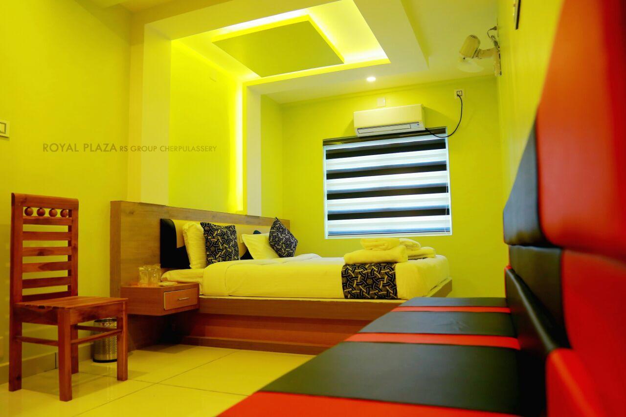 Royal Plaza Residency Hotel Cheruppulasseri Luaran gambar